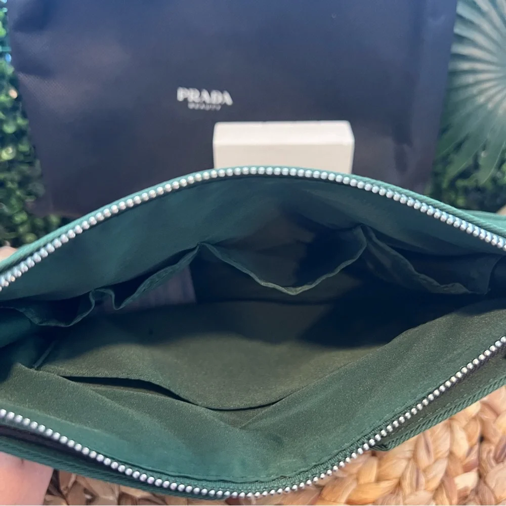 New Prada Beauty Gift Set | Paradoxe | Emerald Green Cosmetic Organizer | Travel - Picture 7 of 14